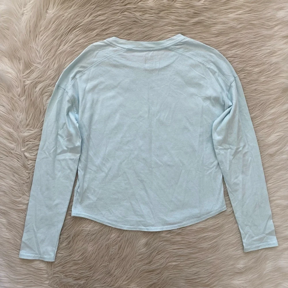 The North Face Girls 14/16 Light Blue Logo Long Sleeve Tee Shirt Large Outdoors